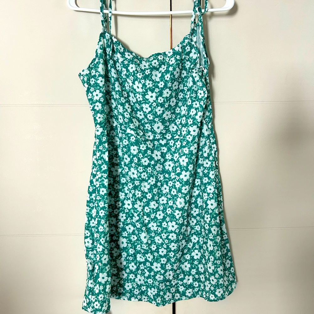 Cupshe Floral Sundress - size L- with tags on